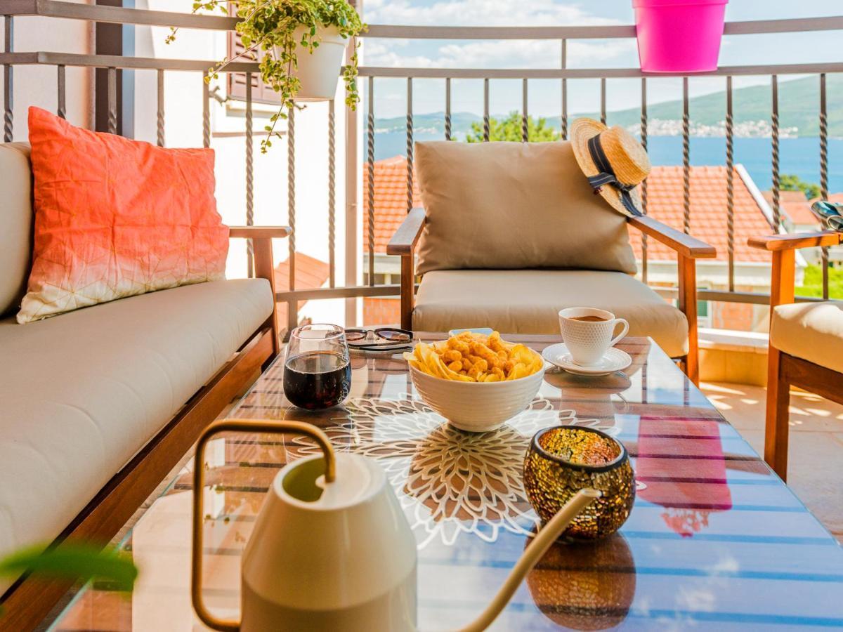 Cicciobello Lux Apartment Baosici With Stunning Sea View Eksteriør billede